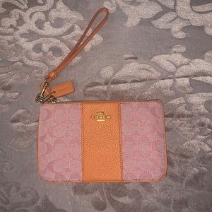 NWOT Coach Wristlet